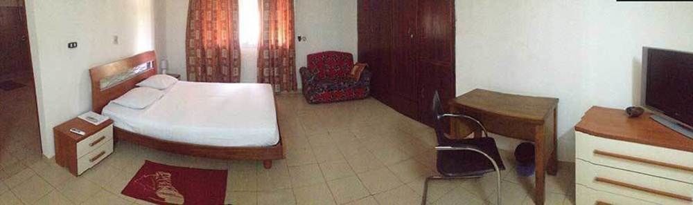 אואגדוגו Residence Diane מראה חיצוני תמונה